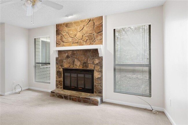 Building Photo - 3437 Ivys Walk