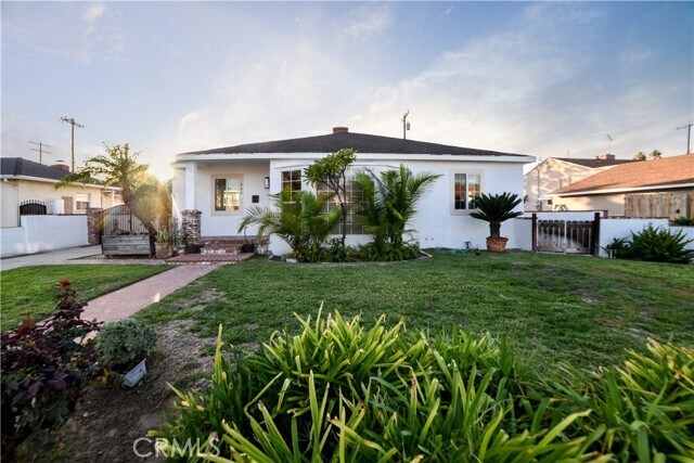 Foto principal - 623 N Nora Ave