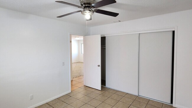 Foto del edificio - Centrally located Palm Desert duplex