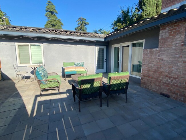 Foto del edificio - 606 E McKinley Ave