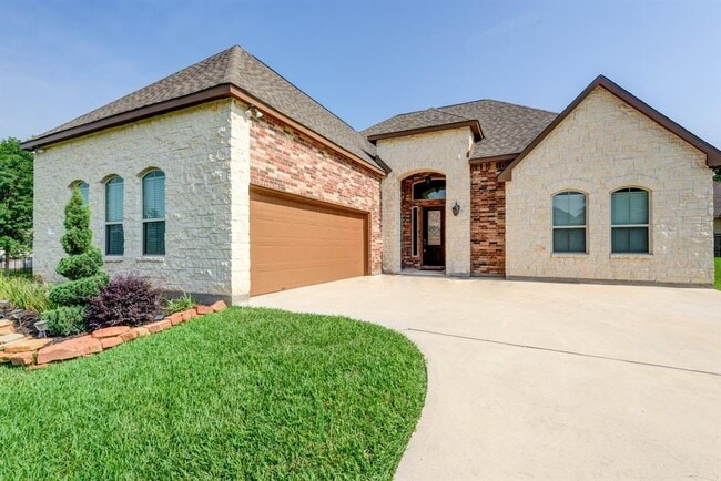 Building Photo - 111 Camden Hills Dr
