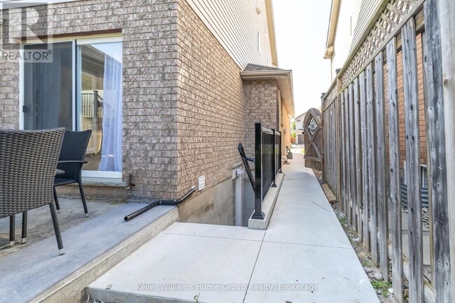 Building Photo - 95 Goodwin Dr