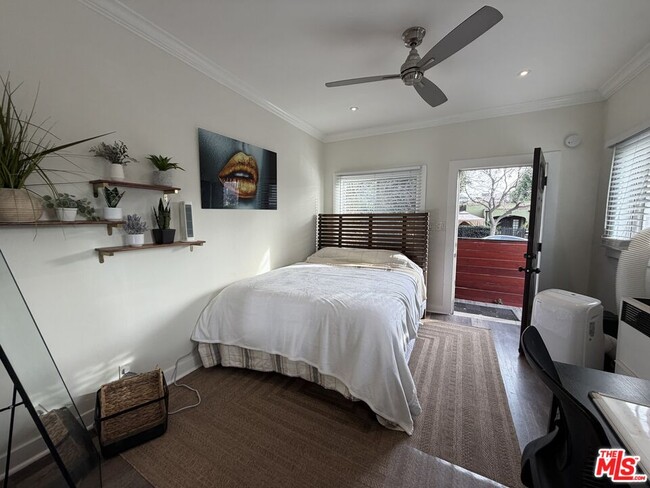 Foto del edificio - 5919 Lexington Ave