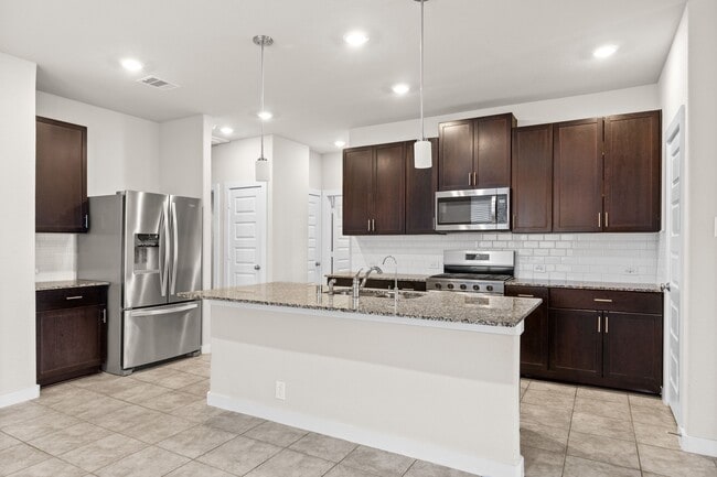 Building Photo - 5547 Madden Ln