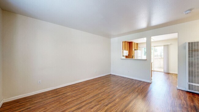 Foto del edificio - 1211 Hidden Creek Pl