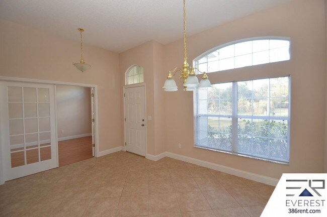 Foto del edificio - 16 Phoenix Ln