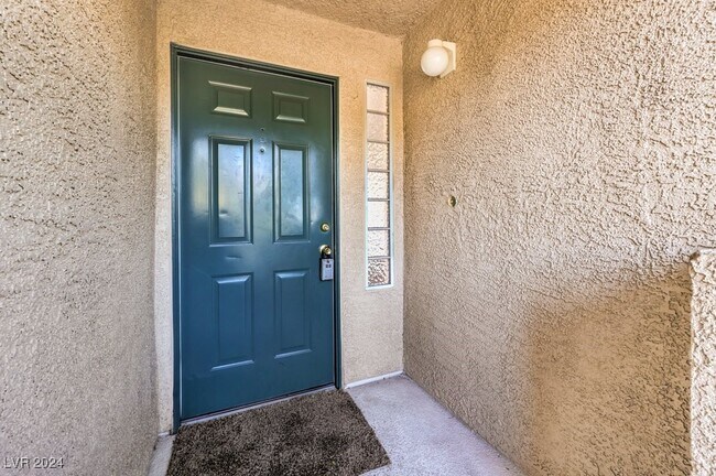 Foto del edificio - 10601 Pedal Point Pl