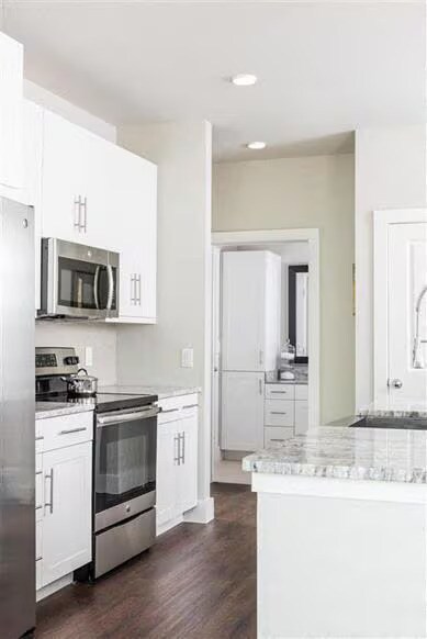 Building Photo - Spacious. Modern. Limited-Time $500 Off. Tour Today!