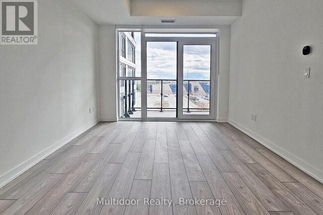 Building Photo - 1007 The Queensway