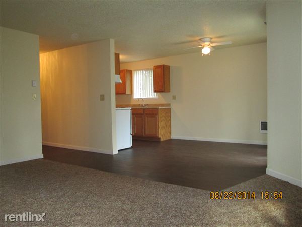 Building Photo - 6685 SW Sagert St