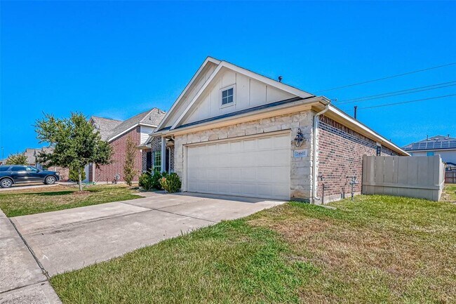 Building Photo - 24602 Forest Canopy Dr