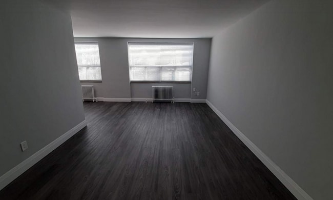 Building Photo - 5 Benlamond Avenue