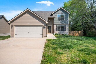 Building Photo - 1605 Gramham Ln
