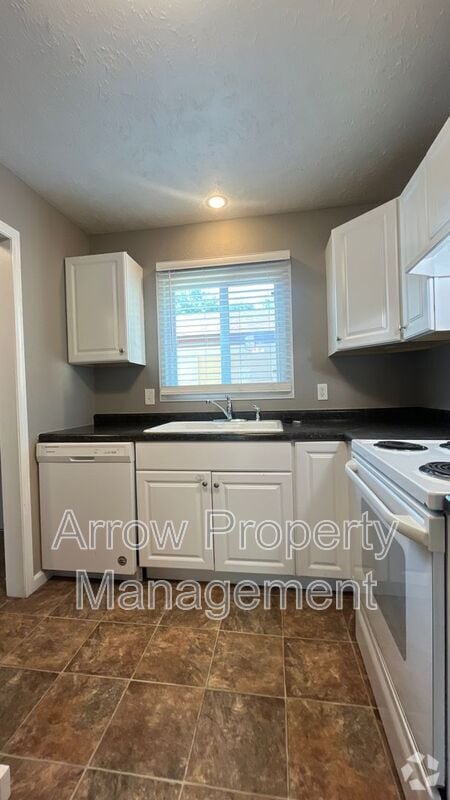 Building Photo - 4611 Tipperary Trail