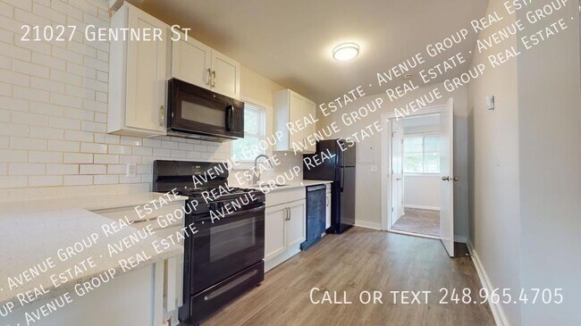 Building Photo - 21027 Gentner St