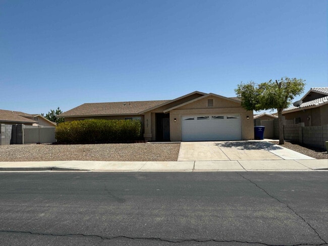 Building Photo - 6105 E 43rd Pl