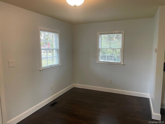 Building Photo - 46 Weston St