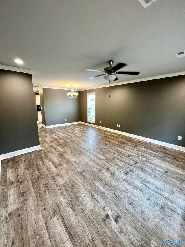 Foto del edificio - 23442 Nick Davis Rd