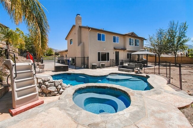 Foto del edificio - 29315 Sequoia Rd