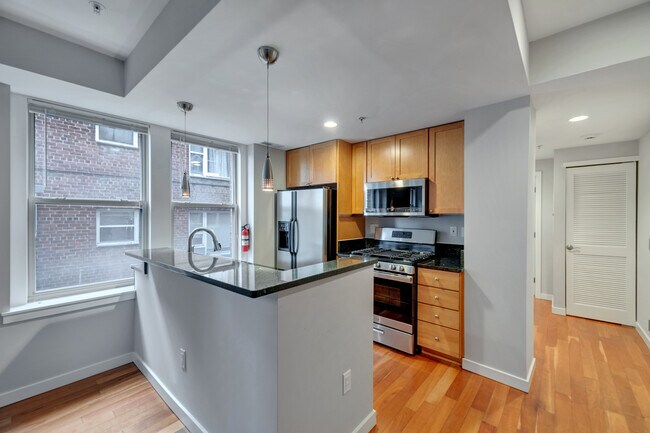 Foto del edificio - 2535 13th St NW