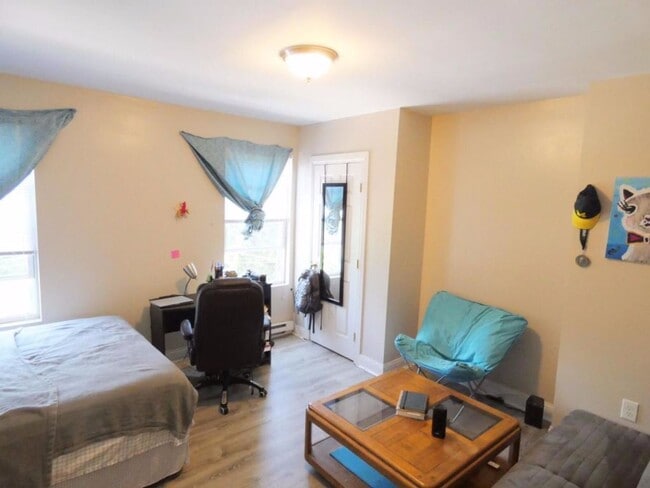 Photo - 729 N 43rd St Apartment