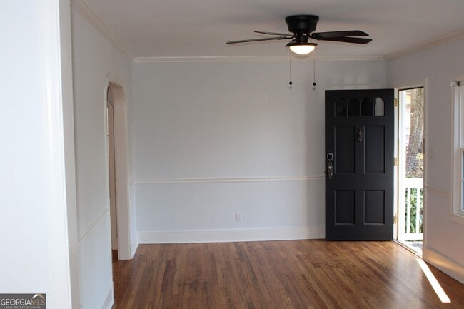 Building Photo - 272 Amy Dr NE