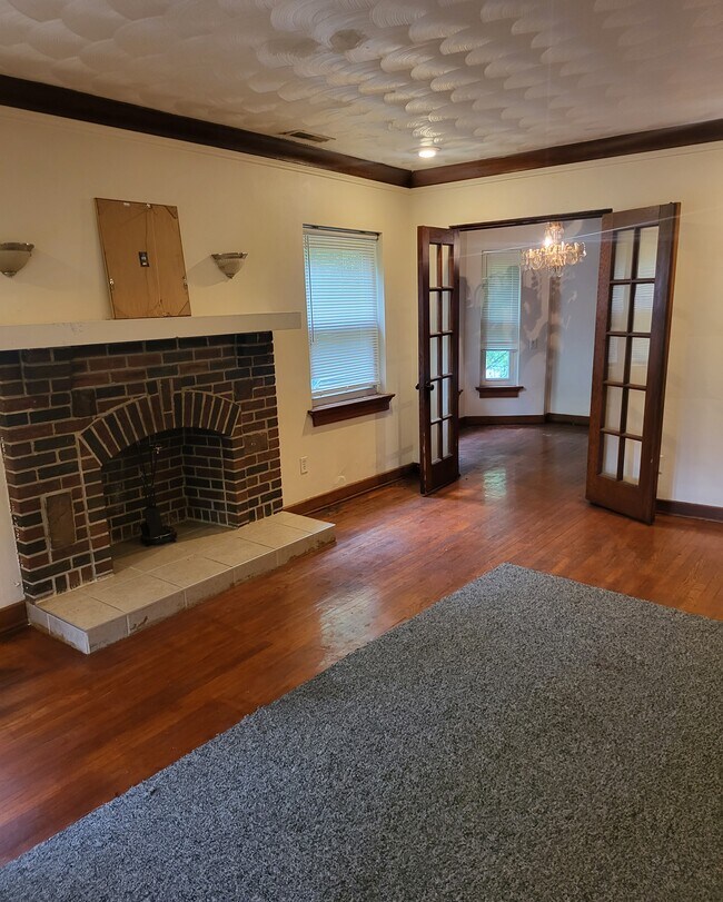 Foto del edificio - 2671 N Main St