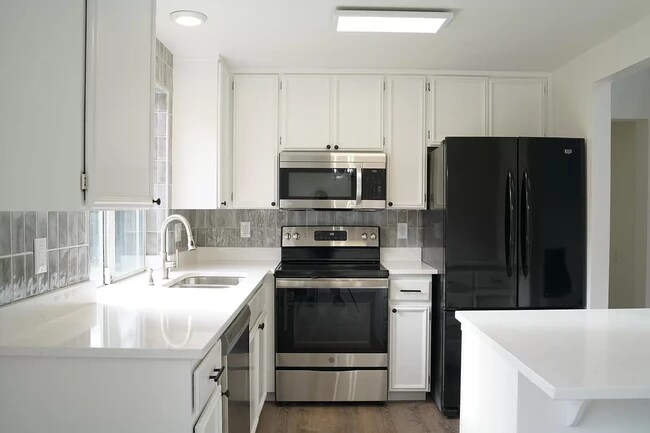 Foto del edificio - 10308 97th St SW