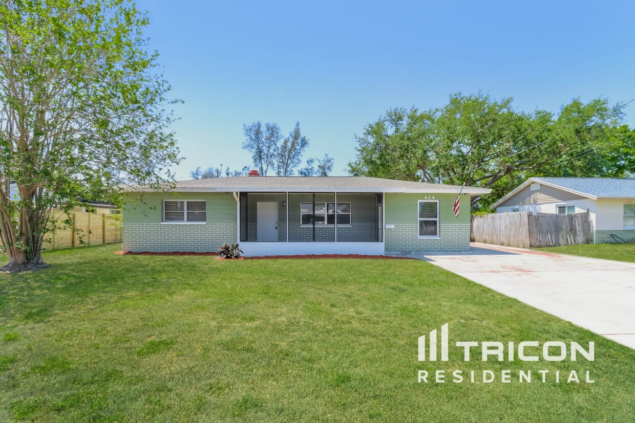 Foto principal - 424 55th Ave NE