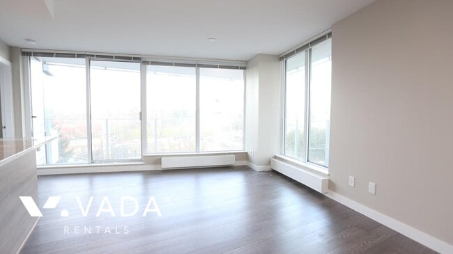 Building Photo - Marine Gateway 2 Bed Apartment Rental 706-...