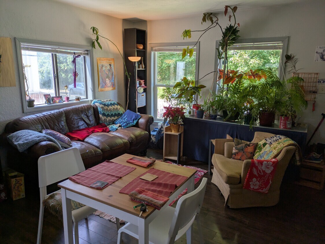 Foto principal - 3310 Lafayette Ave S