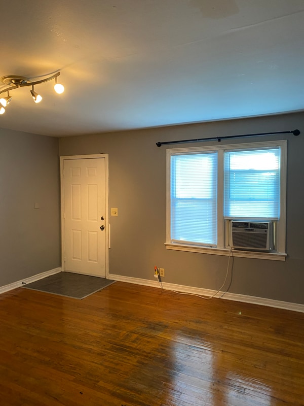 Foto principal - 952 N Holyoke Ave