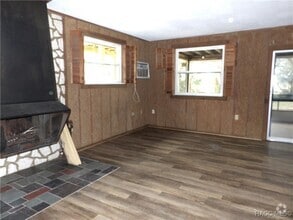 Building Photo - 8731 S Lakeshore Dr