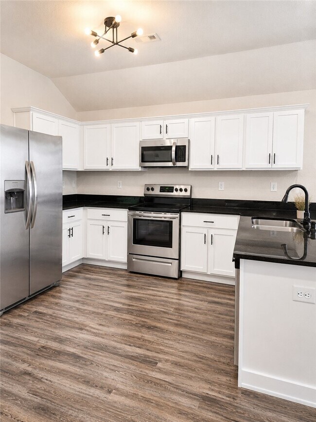 Foto del edificio - 1221 S Ivory Bill Ln
