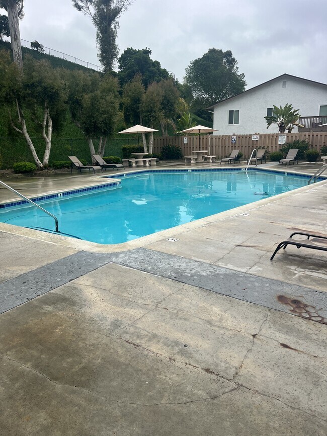 Foto del edificio - 6439 Bell Bluff Ave