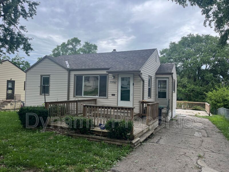 Photo - 3934 Monroe Street