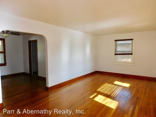 Building Photo - 3 br, 1 bath House - 208 Ridge Road