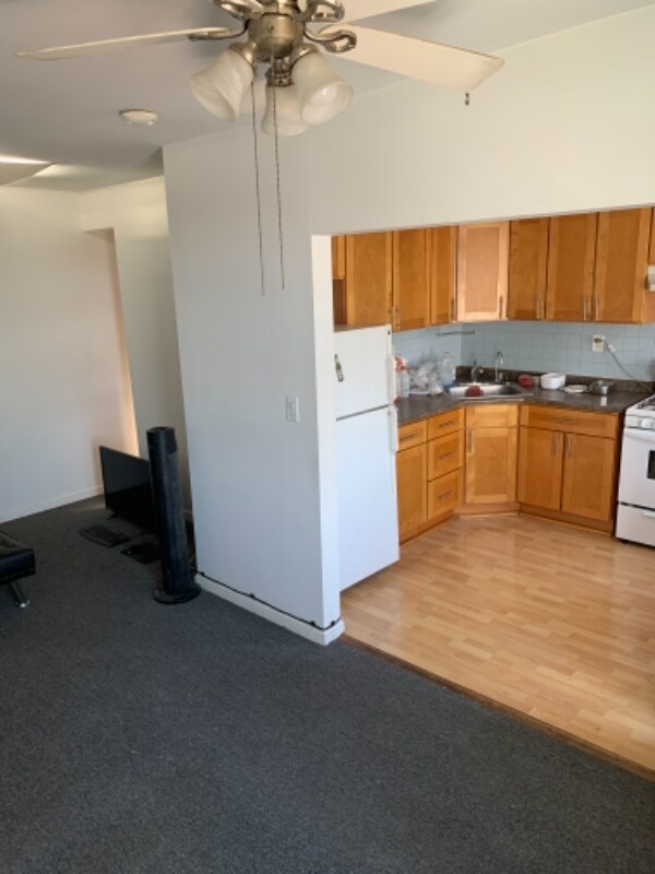 Primary Photo - 57-54-57-63 63rd St