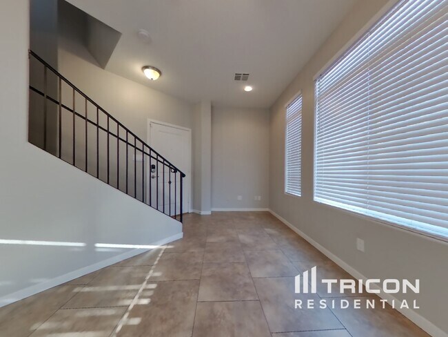 Foto del edificio - 10321 W Monterosa Ave