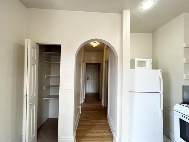 Photo - 512-514-514 E 500 S Apartment