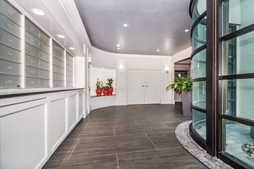 Foto del edificio - 100 Summit Ave
