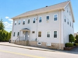 Building Photo - 12 W High St