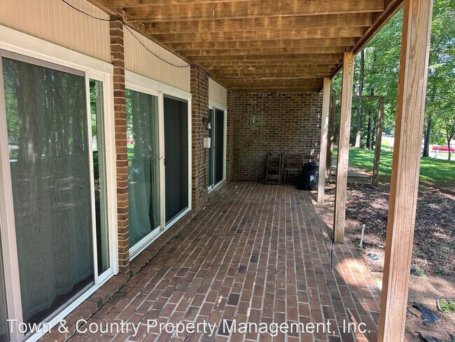Building Photo - 3 br, 2 bath House - 321 Gatewood Dr. Unit...