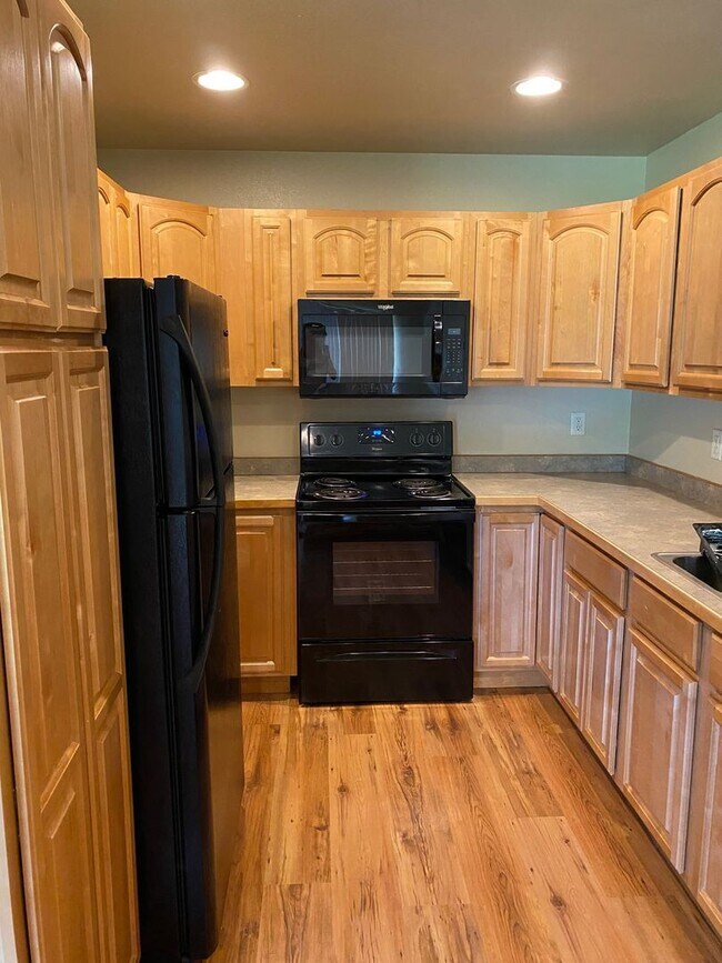 Foto del edificio - 243 Magdalene Way, Unit C