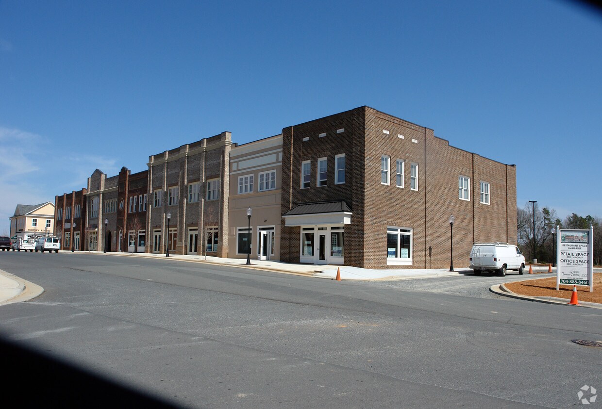 Building Photo - The Commons at City Center