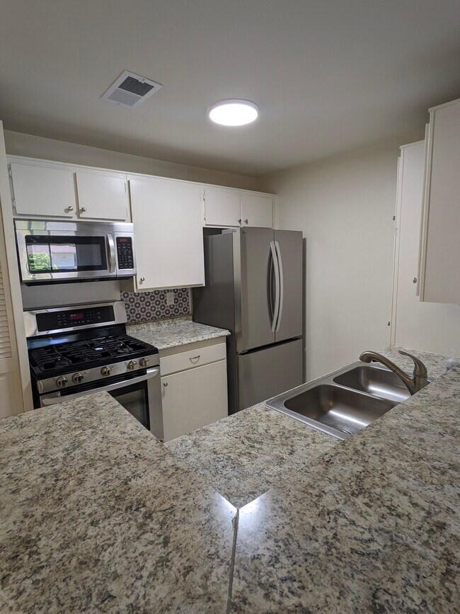 Building Photo - 26200 Redlands Blvd