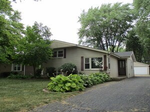 Primary Photo - 566 Lowden Ave