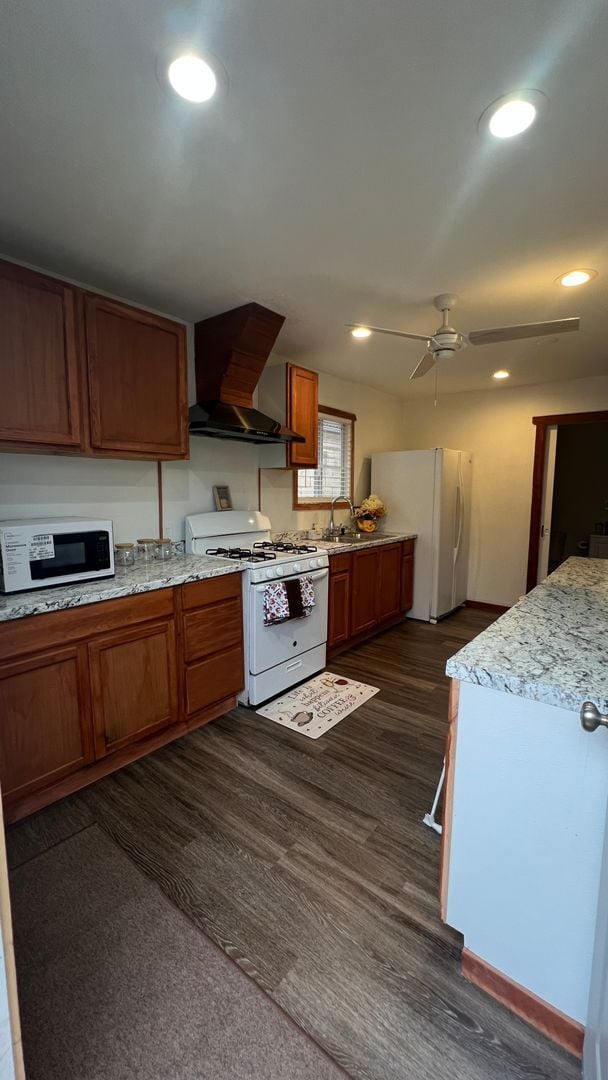 Foto del edificio - NEW Beautiful 3 Bedroom 1 Bath ADU - Furnished (Unfurnished Negotiable)