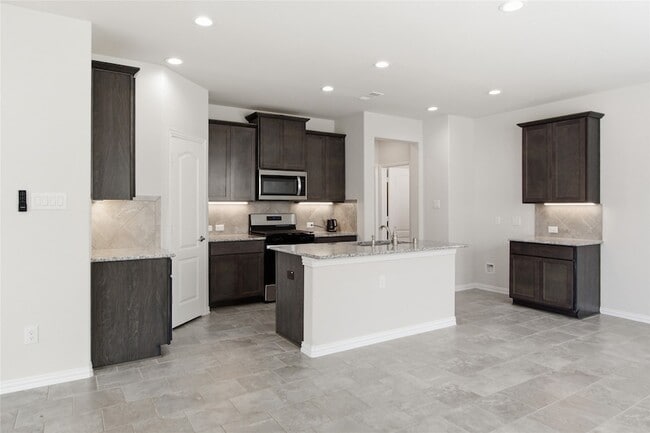 Foto del edificio - 13201 Leisure Cove Dr