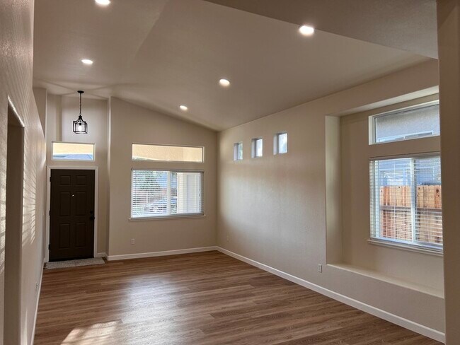 Building Photo - 1350 Markham Ravine Drive, Lincoln, Ca 95648